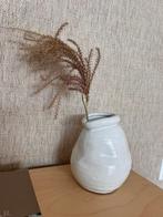 Bolvormige japandi vaas keramiek beige wit, Huis en Inrichting, Wit, Aardewerk of Porselein, Ophalen of Verzenden, Zo goed als nieuw