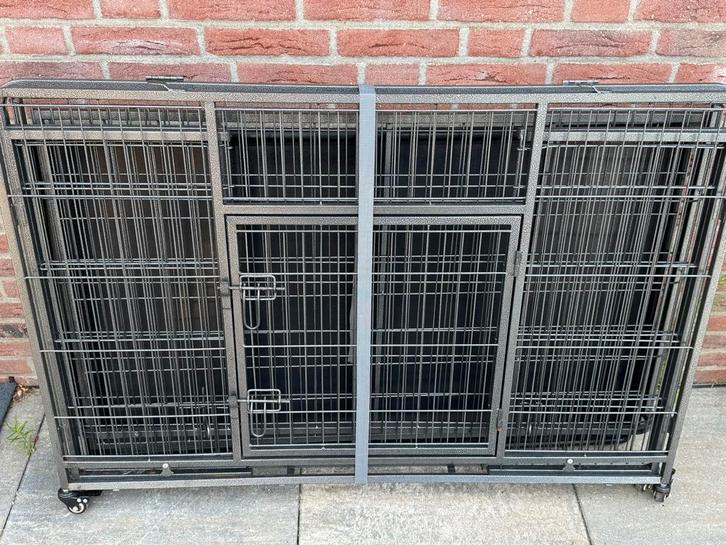 Heavy Duty XXL Honden Bench met wielen!, Dieren en Toebehoren, Hondenbenches, Gebruikt, Ophalen of Verzenden