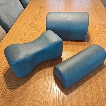 Knie-, nek- en beenrollen fysiotherapie beschikbaar voor biedingen