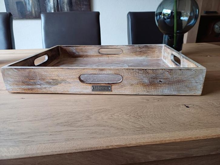 Te koop: Stoer houten dienblad van Lifestyle - zie tekst, Huis en Inrichting, Woonaccessoires | Dienbladen, Zo goed als nieuw