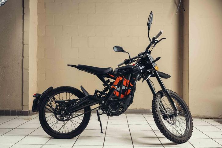 Surron Light Bee 2024, Fietsen en Brommers, Brommers | Crossbrommers, Zo goed als nieuw, Overige merken, Ophalen