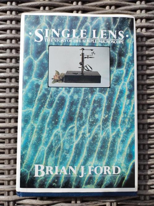 Single l. Brian Ford. The story of the simple microscope., Boeken, Techniek, Gelezen, Overige onderwerpen, Ophalen of Verzenden
