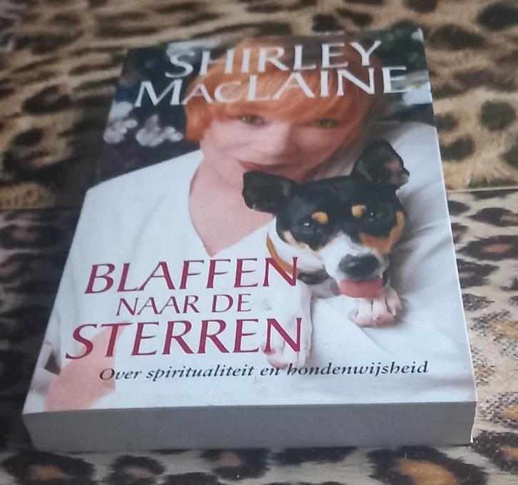 Blaffen naar de sterren van Shirley MacLaine, Boeken, Dieren en Huisdieren, Gelezen, Honden, Ophalen of Verzenden