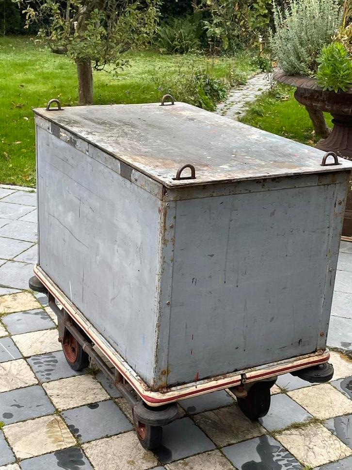 Vintage Bloemenveiling Kar - Industrieel Erfgoed, Huis en Inrichting, Woonaccessoires | Kisten, Gebruikt, 75 cm of meer, 50 tot 75 cm