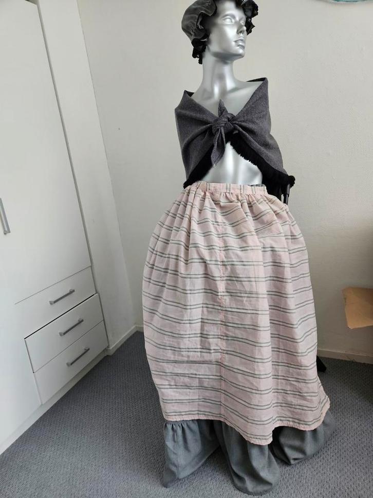 Eeuwfeest-charles dickens-marktvrouw-grootmoeder-mt 40/42, Kleding | Dames, Carnavalskleding en Feestkleding, Nieuw, Kleding, Historisch
