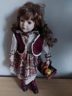 Mooie porseleinen poppen, Verzamelen, Poppen, Ophalen, Zo goed als nieuw, Pop