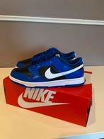 Nike Dunk Low Essential Game Royal, Kleding | Heren, Schoenen, Ophalen of Verzenden, Nieuw, Blauw