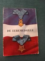 Boekje  De Eeremedaille / oorlog Amerikanen, Ophalen of Verzenden, Gelezen