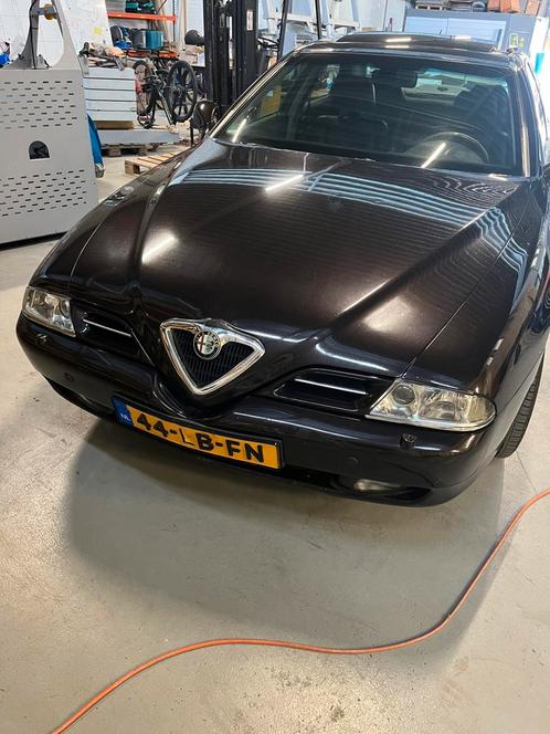 Alfa Romeo 166 2.5 V6 AUT 2000 Zwart, Auto's, Alfa Romeo, Particulier, Benzine, Sedan, Automaat, Geïmporteerd, Zwart, Voorwielaandrijving