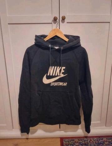 Nike vintage trui beschikbaar voor biedingen