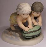 Mooi Beeld van 2 Kinderen met een Watermeloen (nieuw), Verzamelen, Beelden en Beeldjes, Verzenden, Nieuw, Mens