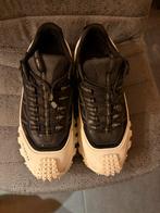 Moncler Sneakers Maat 42 - Zo goed als nieuw!, Kleding | Heren, Schoenen, Moncler, Zwart, Ophalen of Verzenden, Sneakers of Gympen