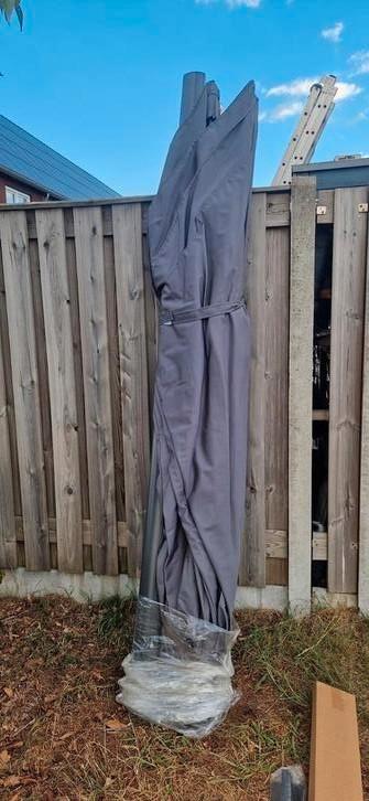 Zweefparasol grote parasol model 340 Curacao 3x4 mtr. NIEUW, Tuin en Terras, Parasols, Nieuw, Zweefparasol, Ophalen