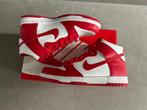 Nike Dunk High Championship Red Maat 39, Kleding | Dames, Schoenen, Ophalen of Verzenden, Nieuw, Wit, Sneakers of Gympen