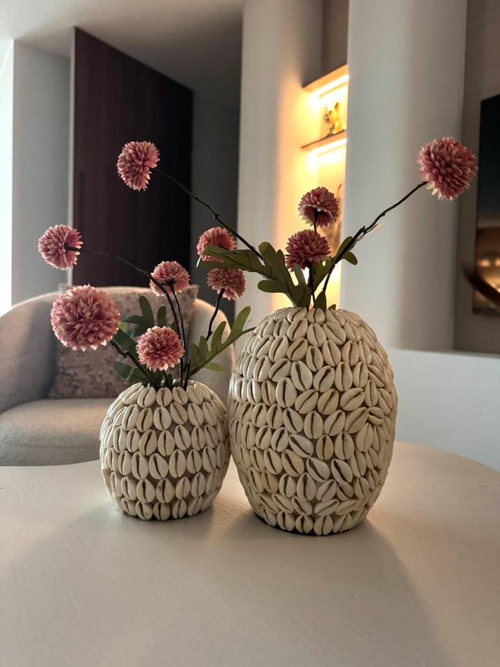 NIEUW Vaasjes SHELL crème van Light & Living schelpenvaas, Huis en Inrichting, Woonaccessoires | Vazen, Nieuw, Overige kleuren