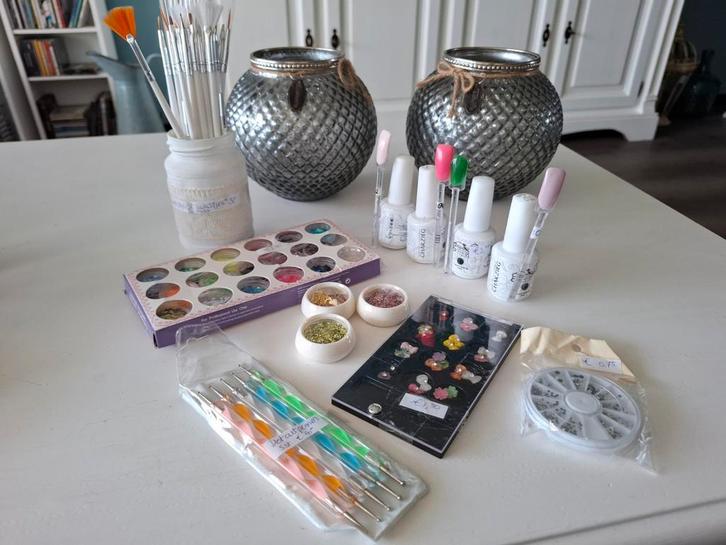 Nagelstyling set - Gellak, glitters, decoraties, Sieraden, Tassen en Uiterlijk, Uiterlijk | Cosmetica en Make-up, Nieuw, Toebehoren