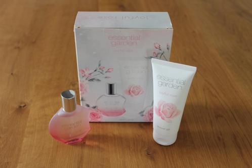 Moederdag cadeau: Eau de parfum + shower gel Joyful rose, Sieraden, Tassen en Uiterlijk, Uiterlijk | Parfum, Nieuw, Ophalen of Verzenden