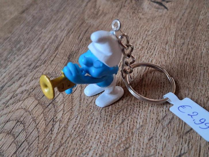 Sleutelhanger : Muziek Smurf !!, Verzamelen, Sleutelhangers, Nieuw, Knuffel of Figuurtje, Ophalen of Verzenden