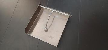 servetstandaard metaal met klem beschikbaar voor biedingen