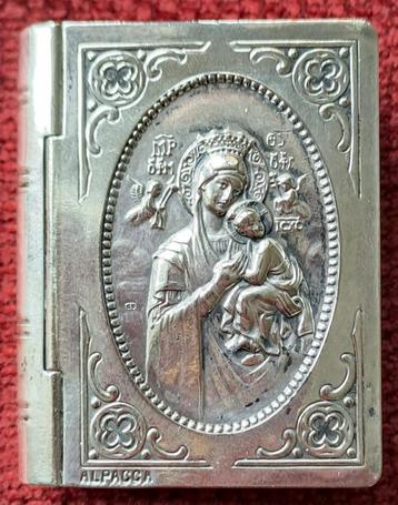 Rozenkrans in alpacca doosje, jaren 30 beschikbaar voor biedingen