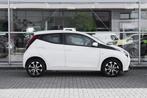 Toyota Aygo 1.0 VVT-i 69pk 5D x-shift x-joy, Auto's, Gebruikt, Euro 6, 4 stoelen, Wit