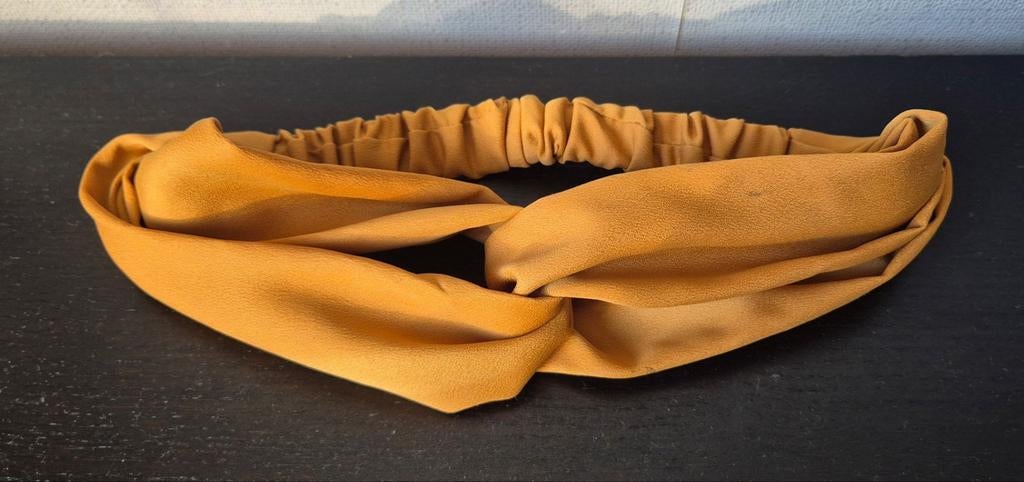 2 Haarbanden - Stijlvol en comfortabel, Kleding | Dames, Hoeden en Petten, Hoed, Geen merk, Gedragen, One size fits all