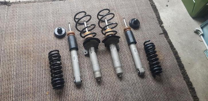 Te koop een zeer goede orginele set veren en schokbrekers M2, Auto-onderdelen, Ophanging en Onderstel, BMW, Ophalen of Verzenden
