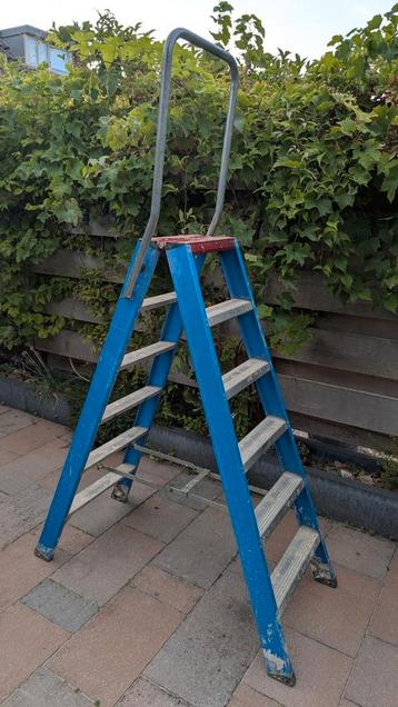 Altrex Falco FDO6 dubbel oploopbare trap met beugel  beschikbaar voor biedingen