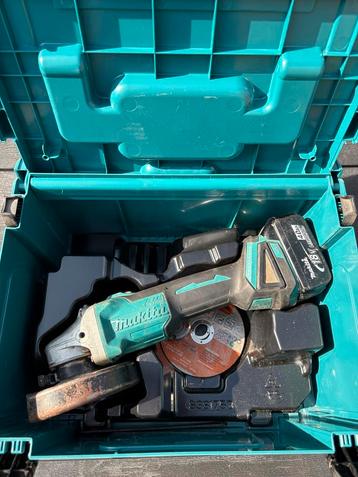Makita DGA504 Accu Slijptol met Accu & Lader beschikbaar voor biedingen