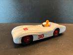 Dinky Toys 237 Mercedes (met rode wielen), Hobby en Vrije tijd, Modelauto's | 1:43, Ophalen of Verzenden, Zo goed als nieuw, Auto