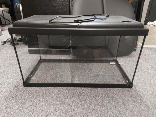 Mooi aquarium van Aquatlantis, 54 ltr. 60x30x34 cm., Dieren en Toebehoren, Vissen | Aquaria en Toebehoren, Zo goed als nieuw, Ophalen