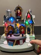 Nutcracker Factory Kersthuisje met Licht & Geluid, Huis en Inrichting, Woonaccessoires | Overige, Ophalen of Verzenden, Zo goed als nieuw