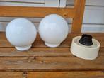 2x Vintage lampenbol schroefkogel melk wit glas, Ophalen of Verzenden, Gebruikt, Glas