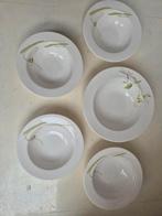 Flowery Royal fine china porselein, Ophalen of Verzenden, Zo goed als nieuw, Porselein, Bord of Schaal