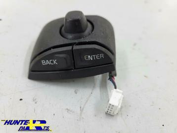 Stuurbedieningspaneel Volvo (zie tekst) (04-13) 30710727 beschikbaar voor biedingen