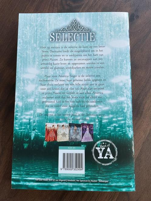 De Selectie - Kiera Cass, Boeken, Kinderboeken | Jeugd | 13 jaar en ouder, Zo goed als nieuw, Fictie, Ophalen of Verzenden