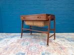 Vintage sidetable | naaitafeltje, Poul Dinesen, jaren 60, Ophalen, Gebruikt, 100 tot 150 cm, Overige materialen