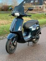 Vespa sprint Brom 2018 45km custom kleur led fulloption iget, Fietsen en Brommers, Scooters | Vespa, Ophalen, Overige modellen