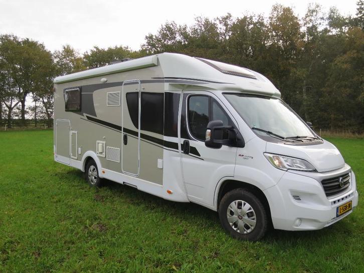 Carado T447 half-integraal camper - Zeer netjes!, Caravans en Kamperen, Campers, Particulier, tot en met 4, Half-integraal, Carado