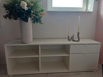 Ikea meubel nieuwstaat  beschikbaar voor biedingen