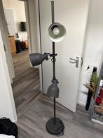 Ikea Staande Lamp met Drie Bollen, Huis en Inrichting, Lampen | Vloerlampen, Ophalen, Zo goed als nieuw, Metaal, 150 tot 200 cm