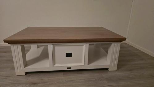 Richmond interiors salontafel (massief eiken blad), Huis en Inrichting, Tafels | Salontafels, Zo goed als nieuw, Minder dan 50 cm