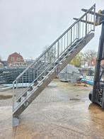 Stalen trap gegalv hoog 2,75mtr. Nob179, Doe-het-zelf en Verbouw, Ophalen of Verzenden, Zo goed als nieuw, 2 tot 4 meter