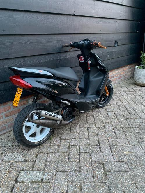 Yamaha Jog R 70cc - Opnieuw Opgebouwd, Fietsen en Brommers, Scooters | Yamaha, Gebruikt, JogR of RR, Maximaal 45 km/u, Tweetakt