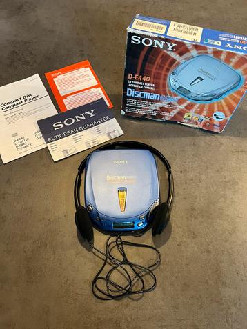 Sony Discman D-E440 inclusief nieuw hoofdtelefoon beschikbaar voor biedingen