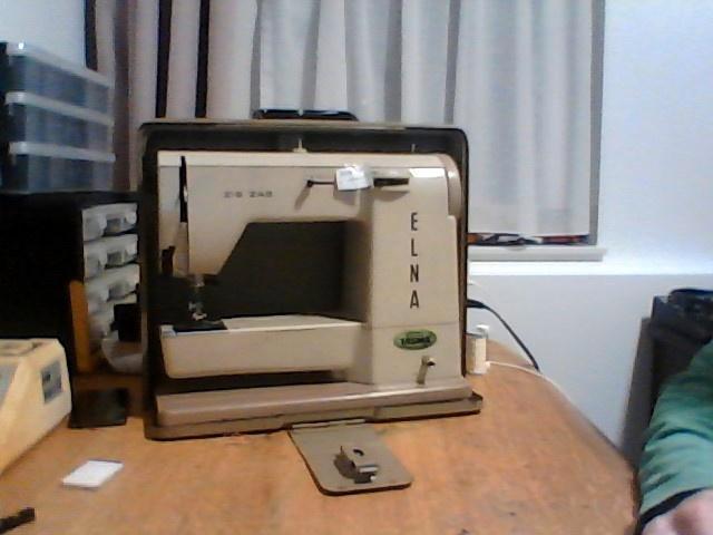 elna naai machiene, Hobby en Vrije tijd, Naaimachines en Toebehoren, Gebruikt, Naaimachine, Bernina, Industrieel, Ophalen