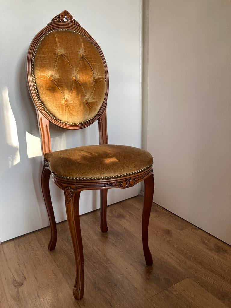 Brocante stoeltje, velours bekleding, Ophalen