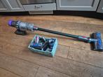 Dyson V11 steelstofzuiger met accessoires (Beschadigd), Witgoed en Apparatuur, Stofzuigers, Ophalen, Gebruikt, Reservoir, Stofzuiger