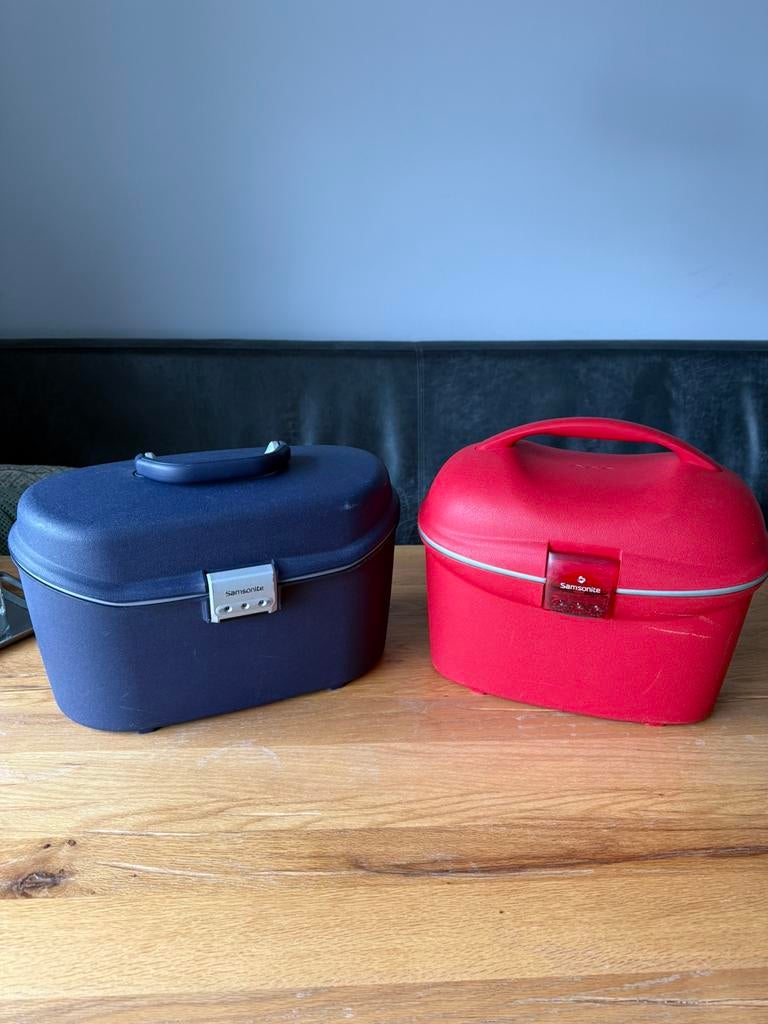 Beauty case 2x, Sieraden, Tassen en Uiterlijk, Beautycases, Ophalen, Zo goed als nieuw, Blauw, Met slot