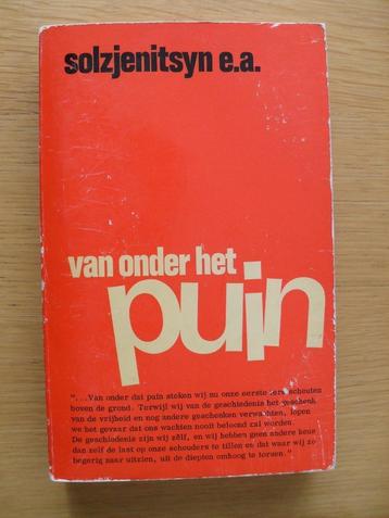 Van onder het puin van Solzjenitsyn en anderen beschikbaar voor biedingen